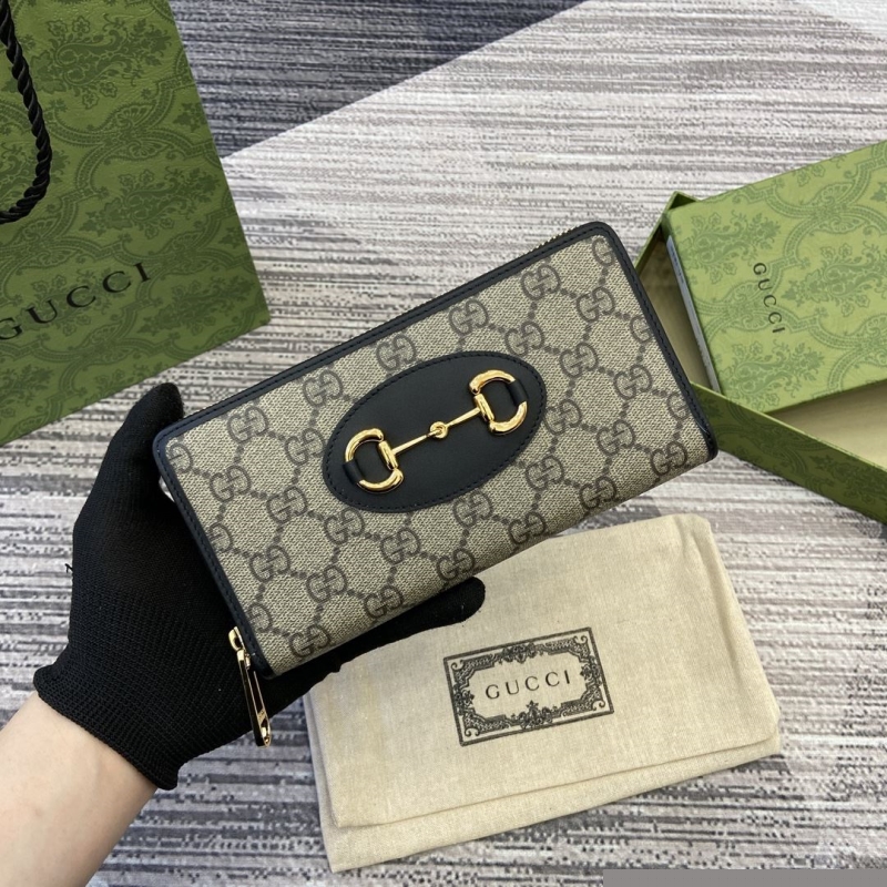 G*u*i wallets & purse